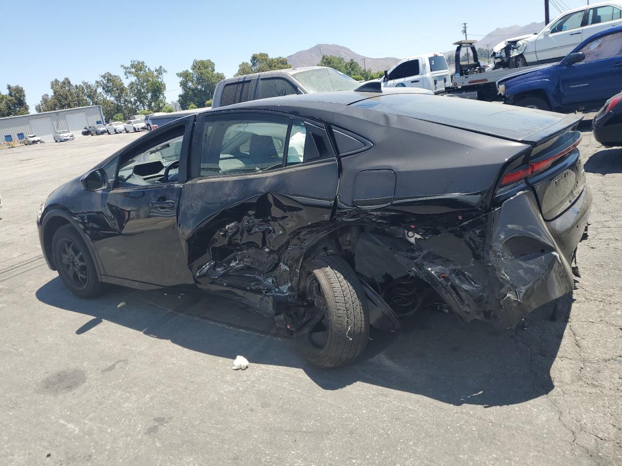 2025 Toyota Prius Le - Image 2