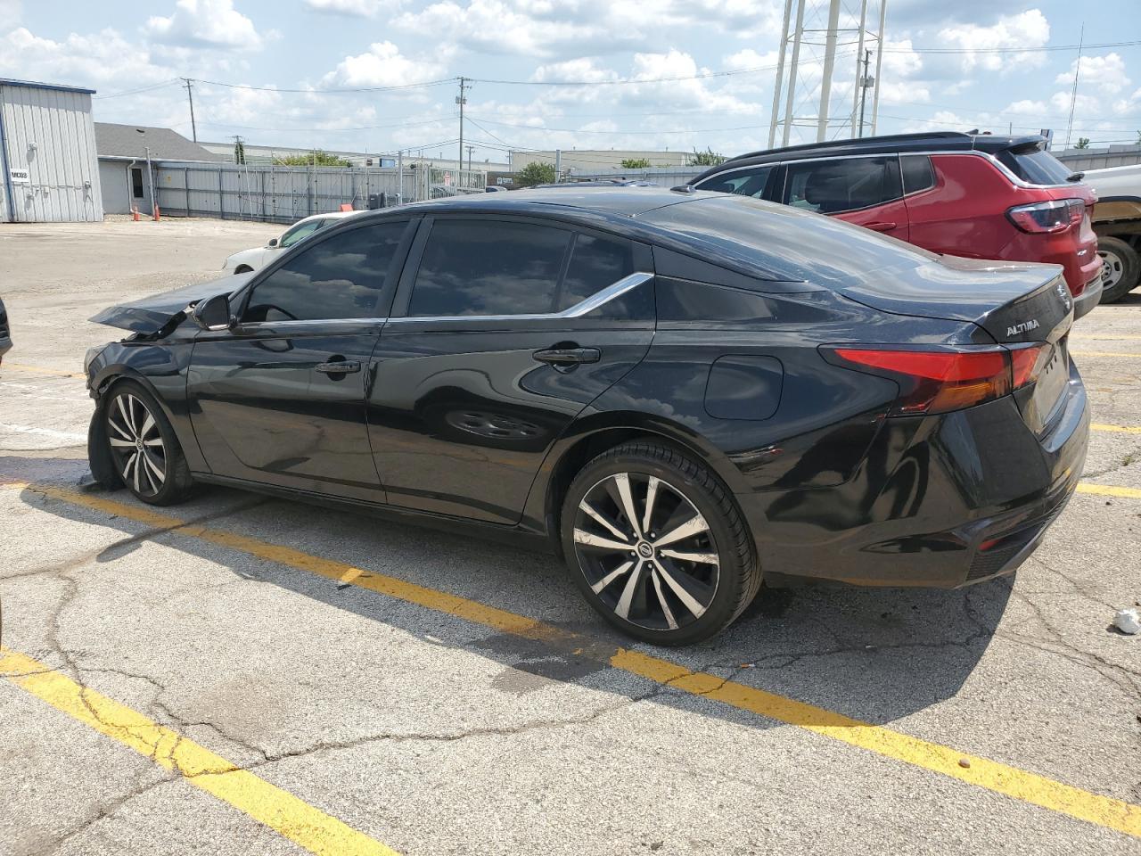 2021 Nissan Altima Sr - Image 2