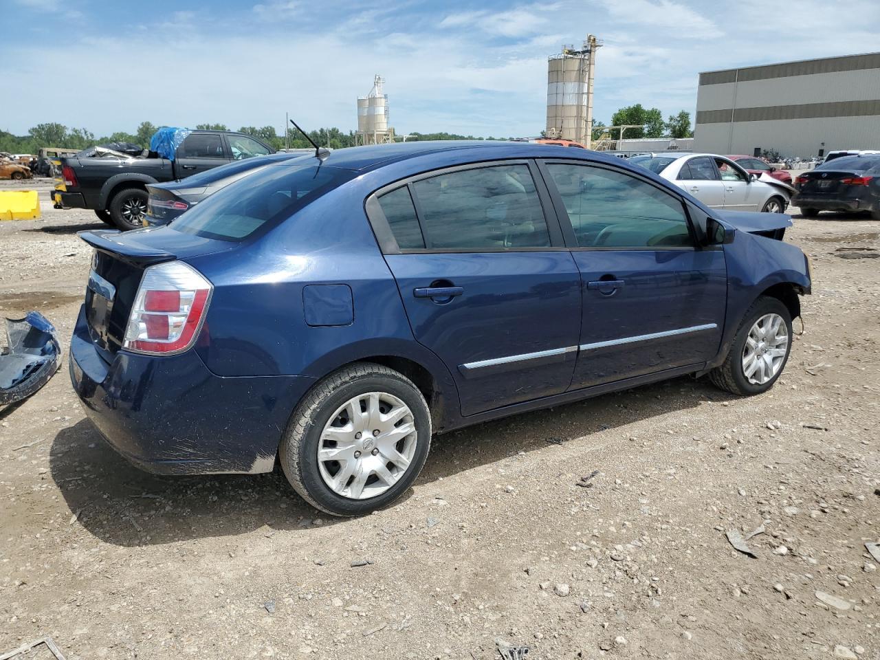 2011 Nissan Sentra 2.0 - Image 3