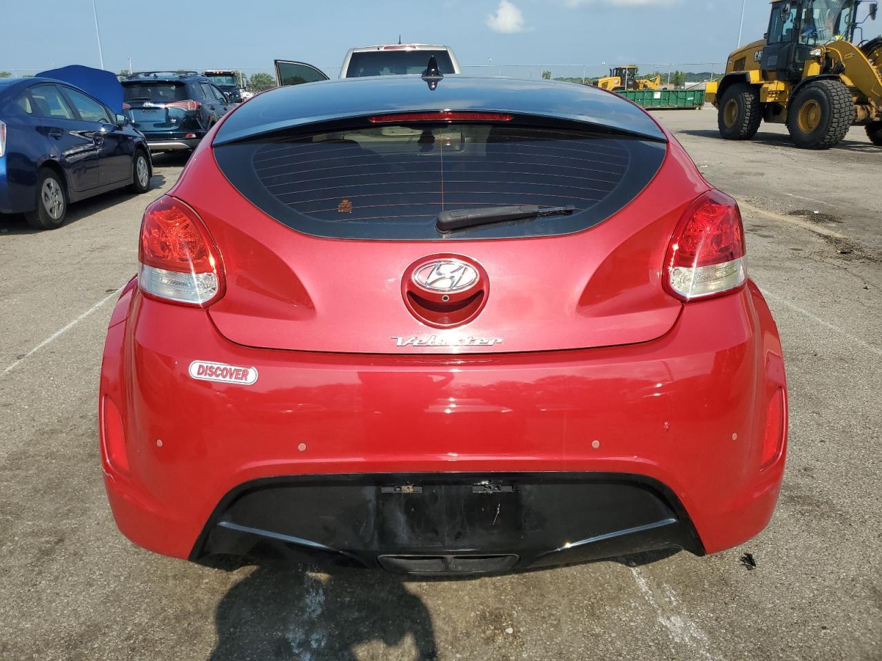 2016 Hyundai Veloster Base - Фото 6