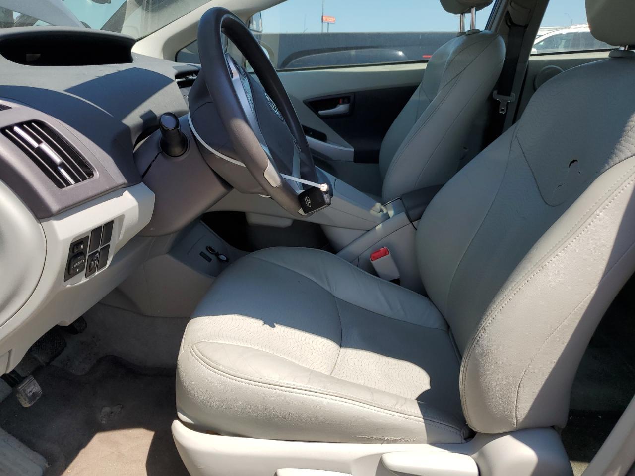 2010 Toyota Prius - Image 7
