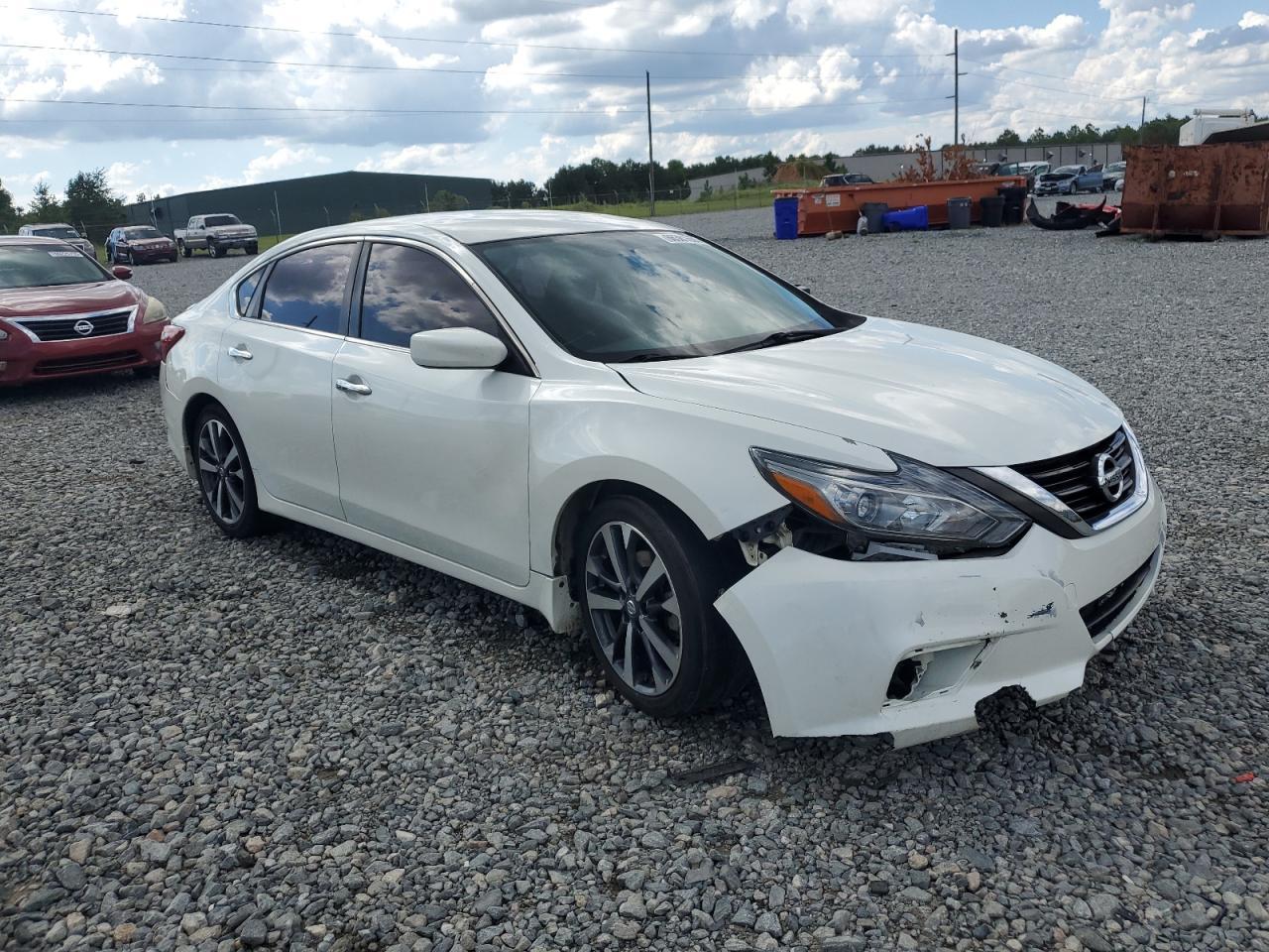 2017 Nissan Altima 2.5 - Фото 4