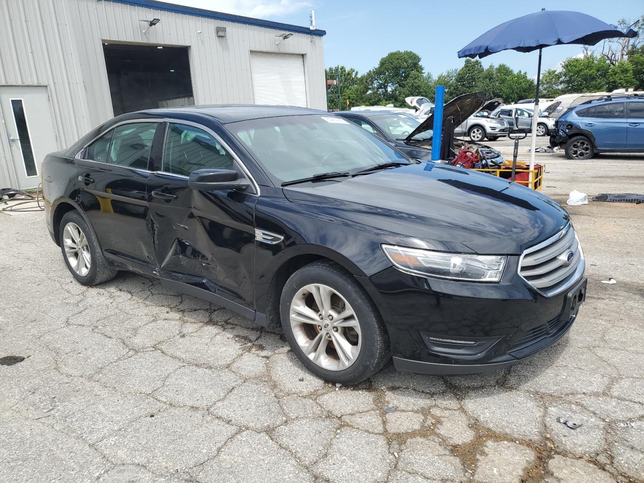 2016 Ford Taurus Sel - Фото 4