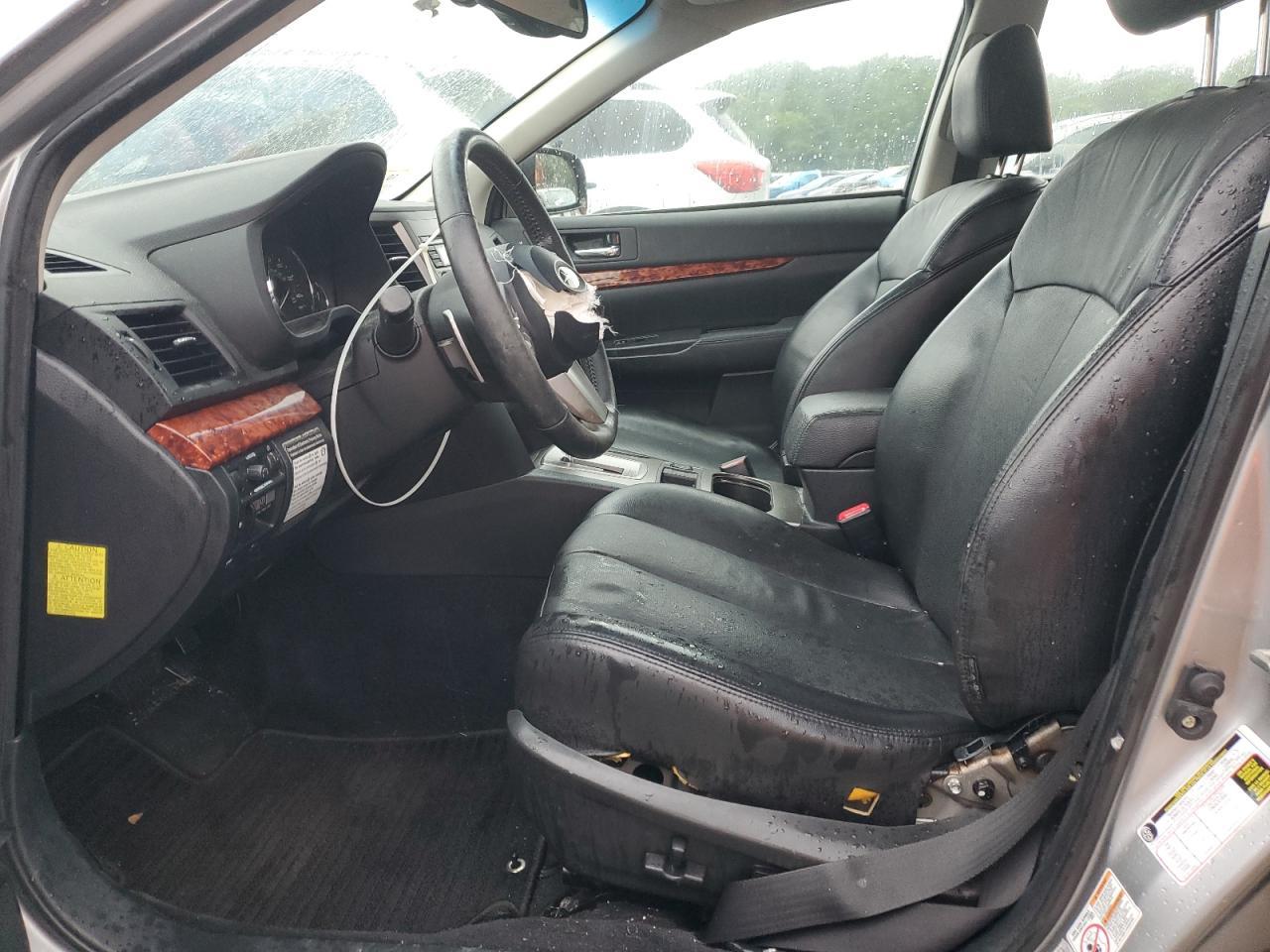 2010 Subaru Legacy 2.5I Limited - Image 7