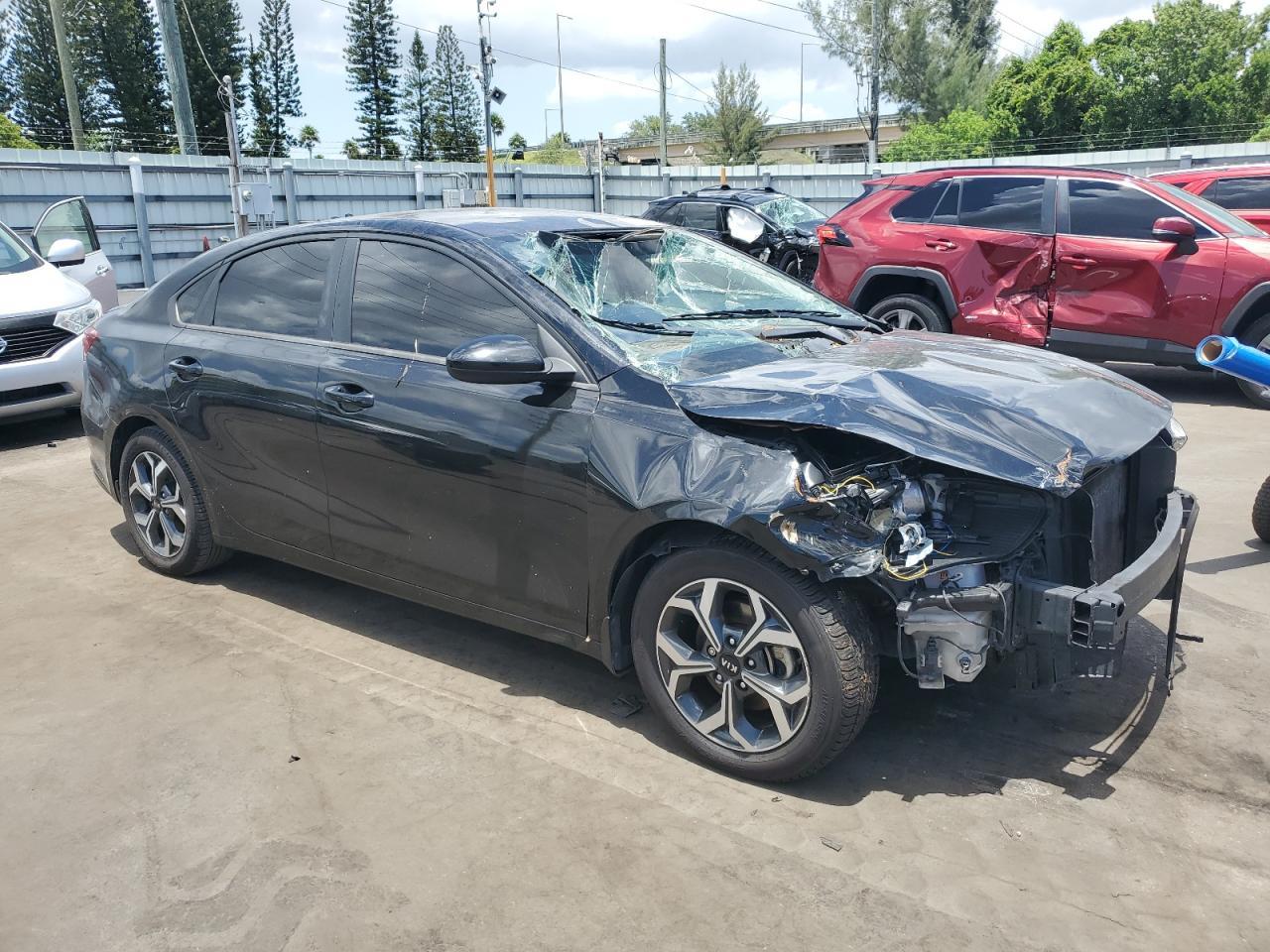 2021 Kia Forte Fe - Image 4