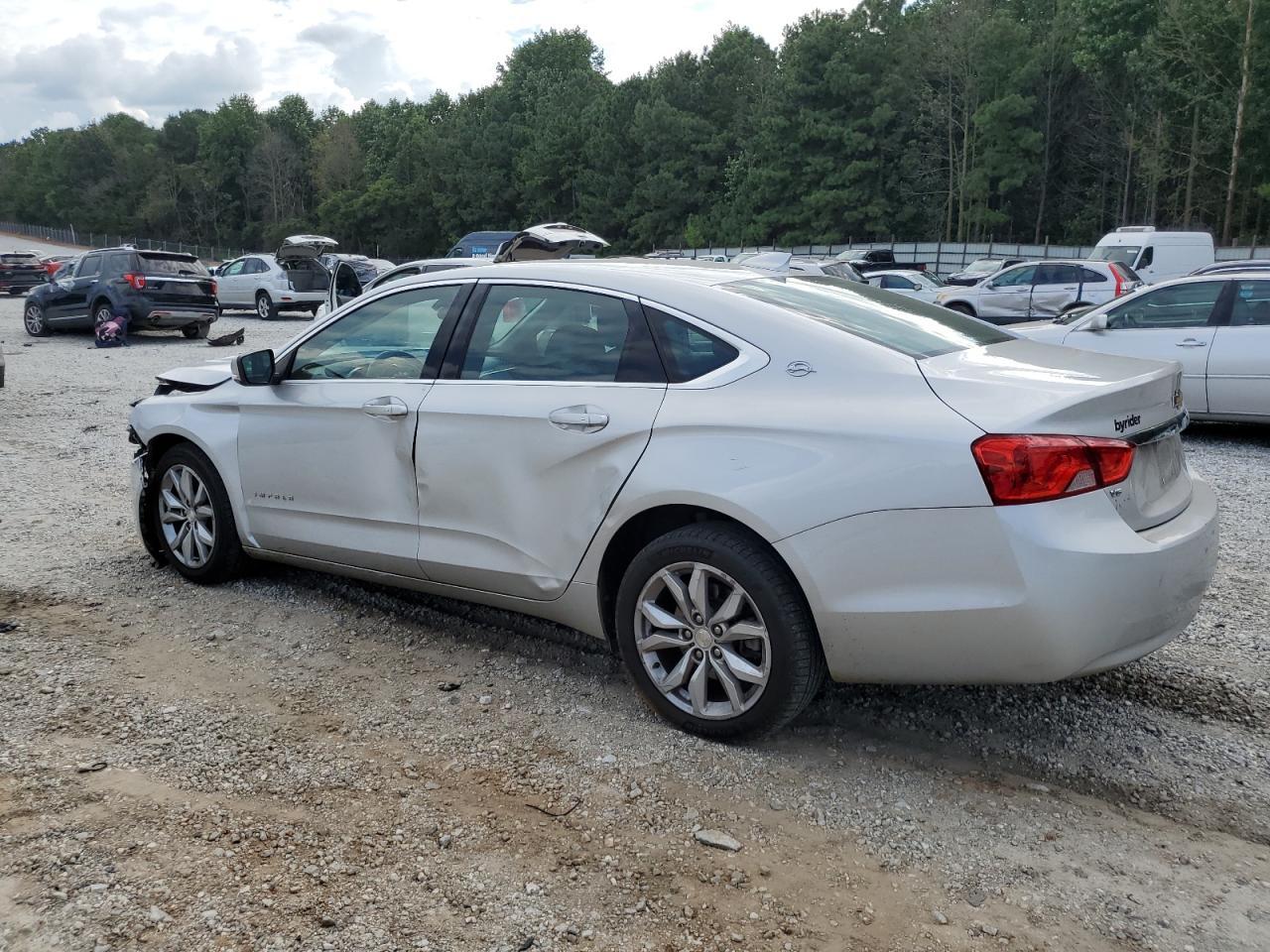 2018 Chevrolet Impala Lt - Image 2