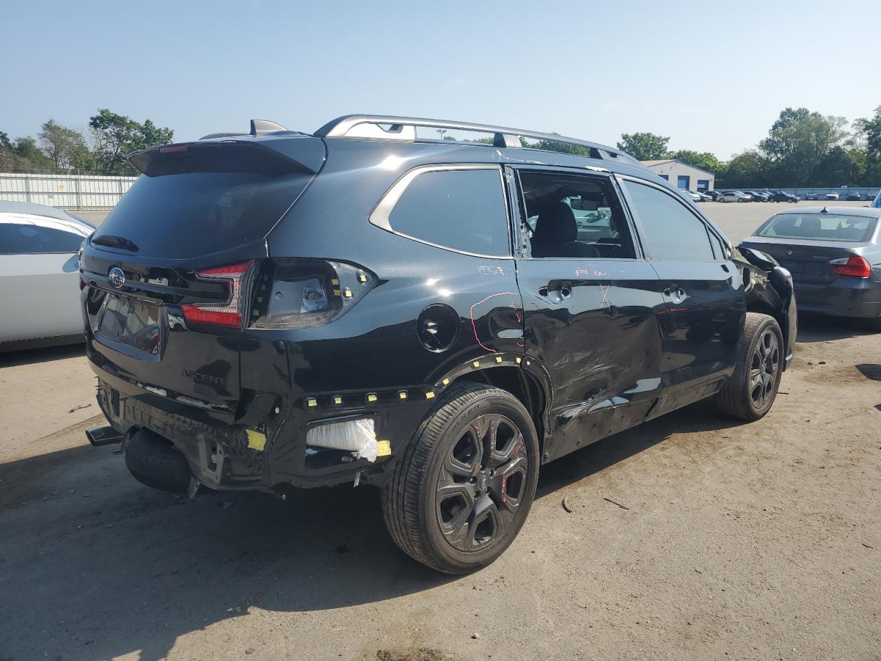 2023 Subaru Ascent Limited - Фото 3