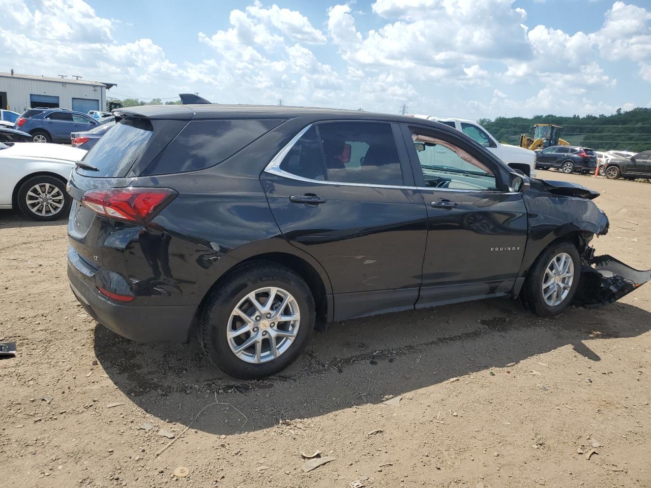 2022 Chevrolet Equinox Lt - Image 3