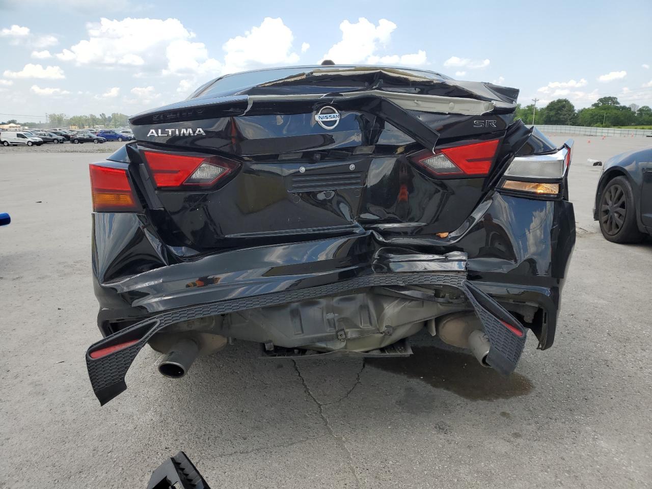 2019 Nissan Altima Sr - Фото 6