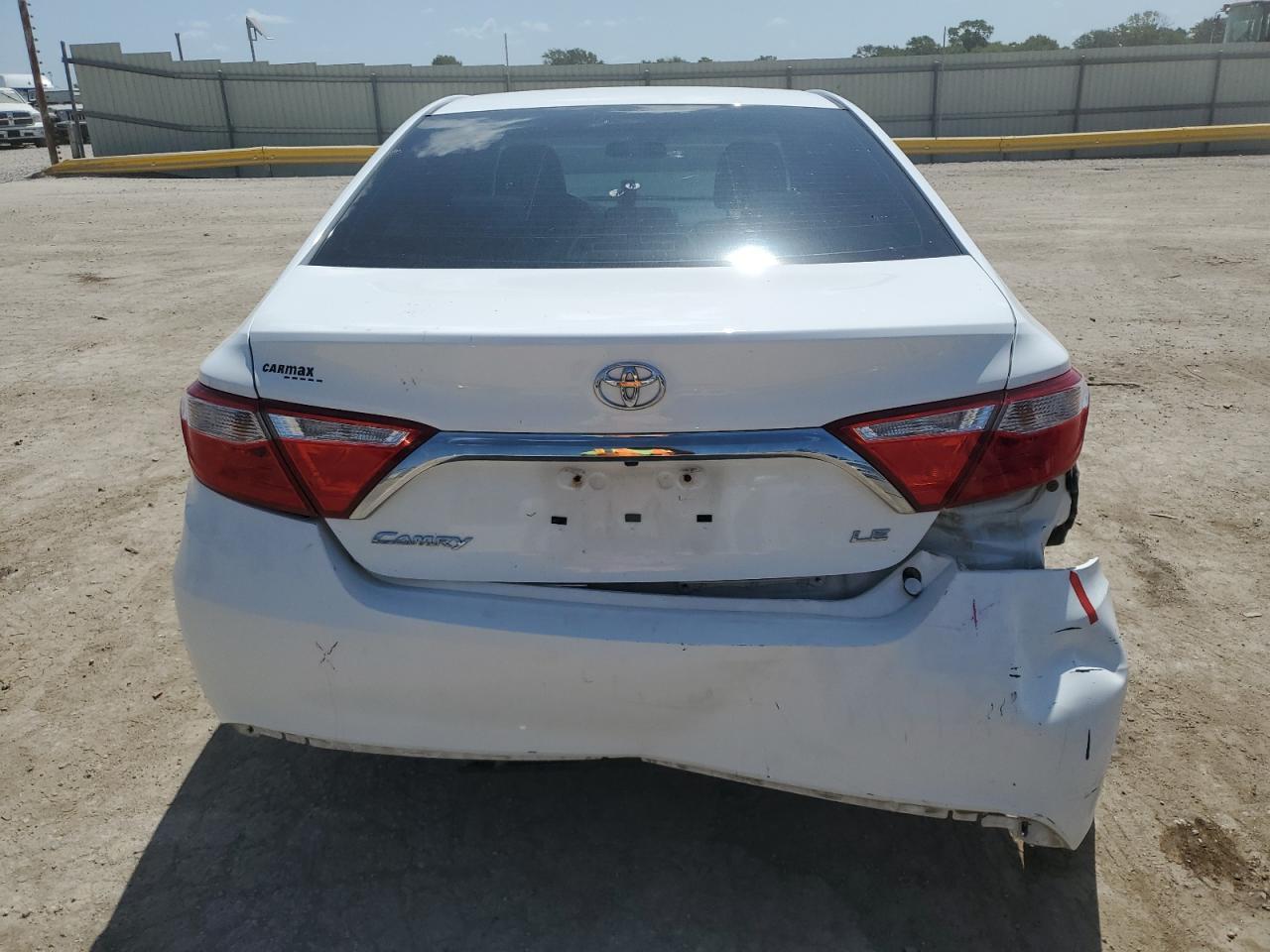 2017 Toyota Camry Le - Фото 6