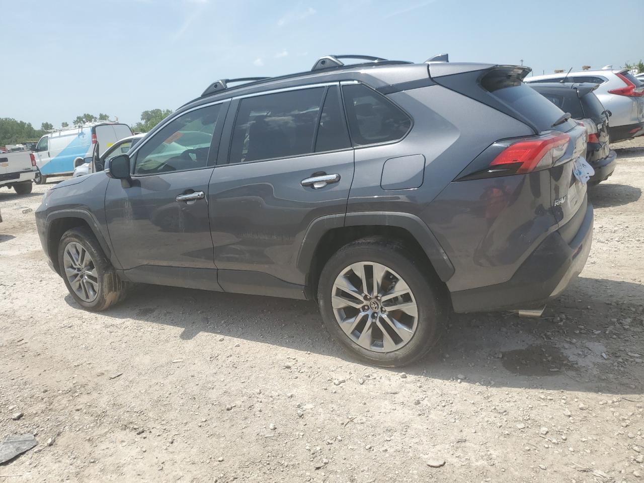 2023 Toyota Rav4 Limited - Фото 2