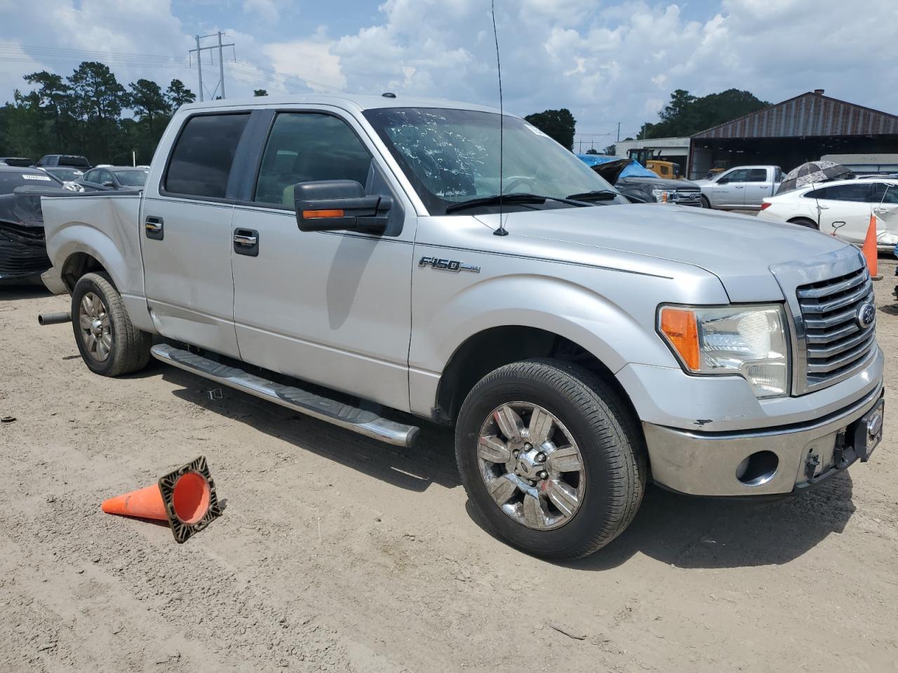 2010 Ford F150 Supercrew - Image 4