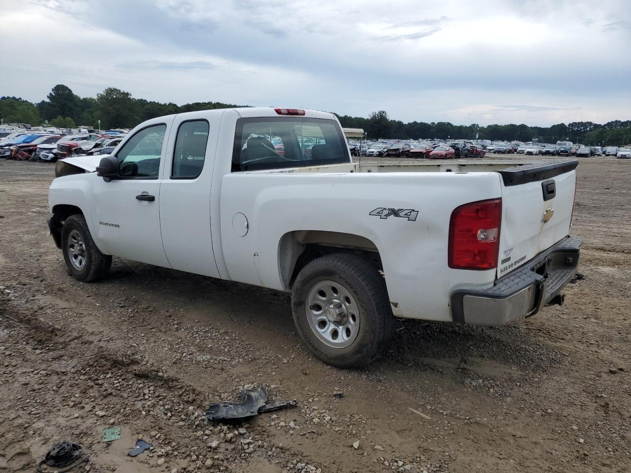 2010 Chevrolet Silverado K1500 - Image 2