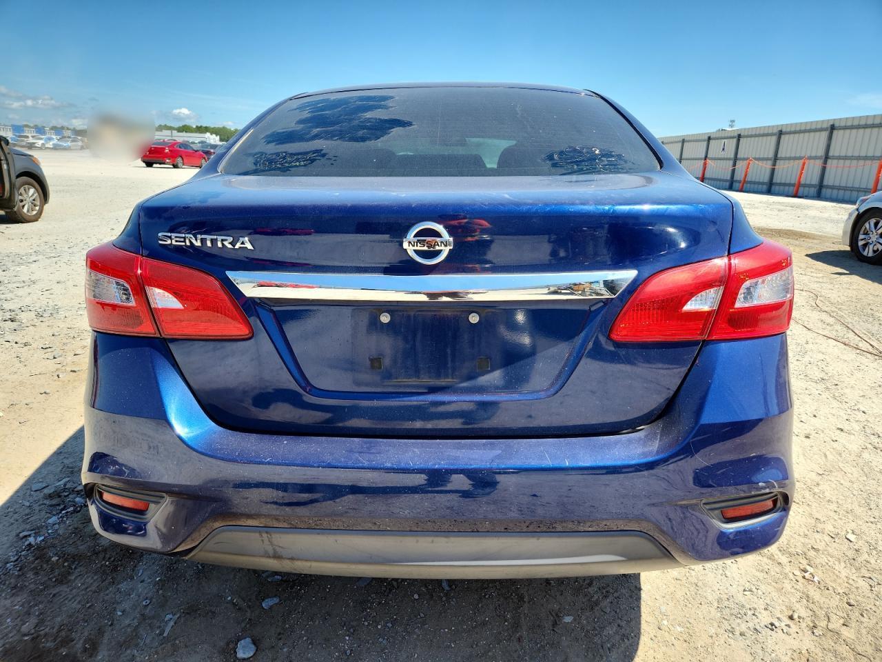 2016 Nissan Sentra S - Фото 6