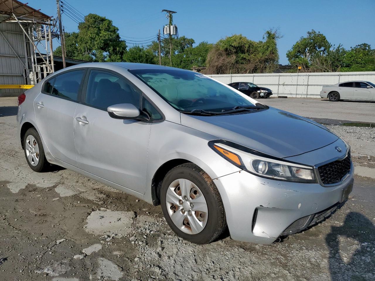 2018 Kia Forte - Фото 4