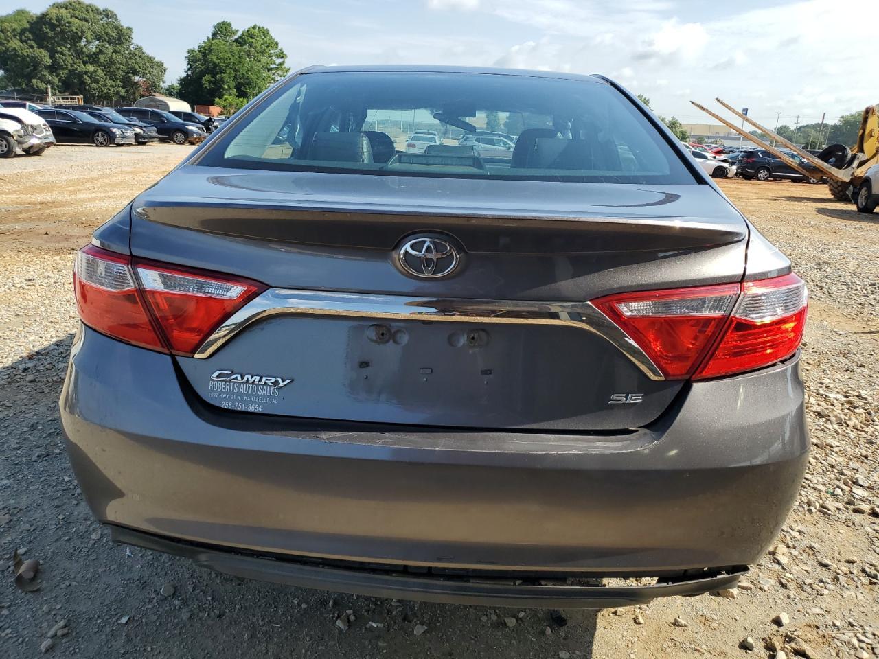 2017 Toyota Camry Le - Фото 6