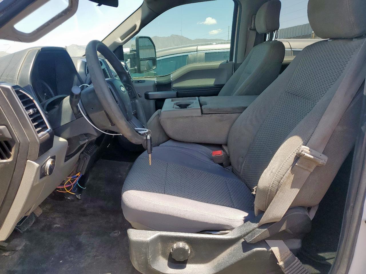 2018 Ford F250 Super Duty - Фото 7