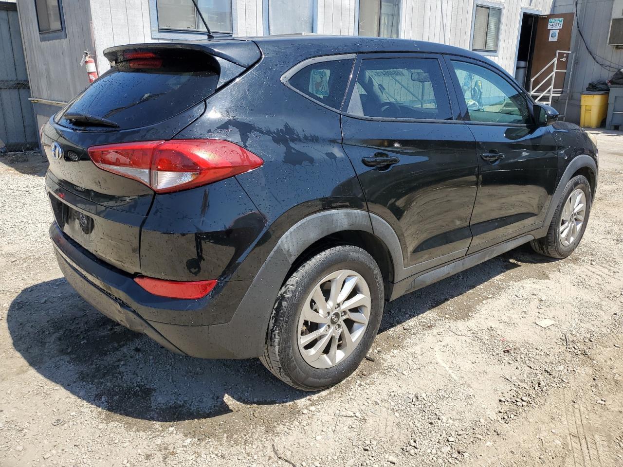 2017 Hyundai Tucson Se - Image 3