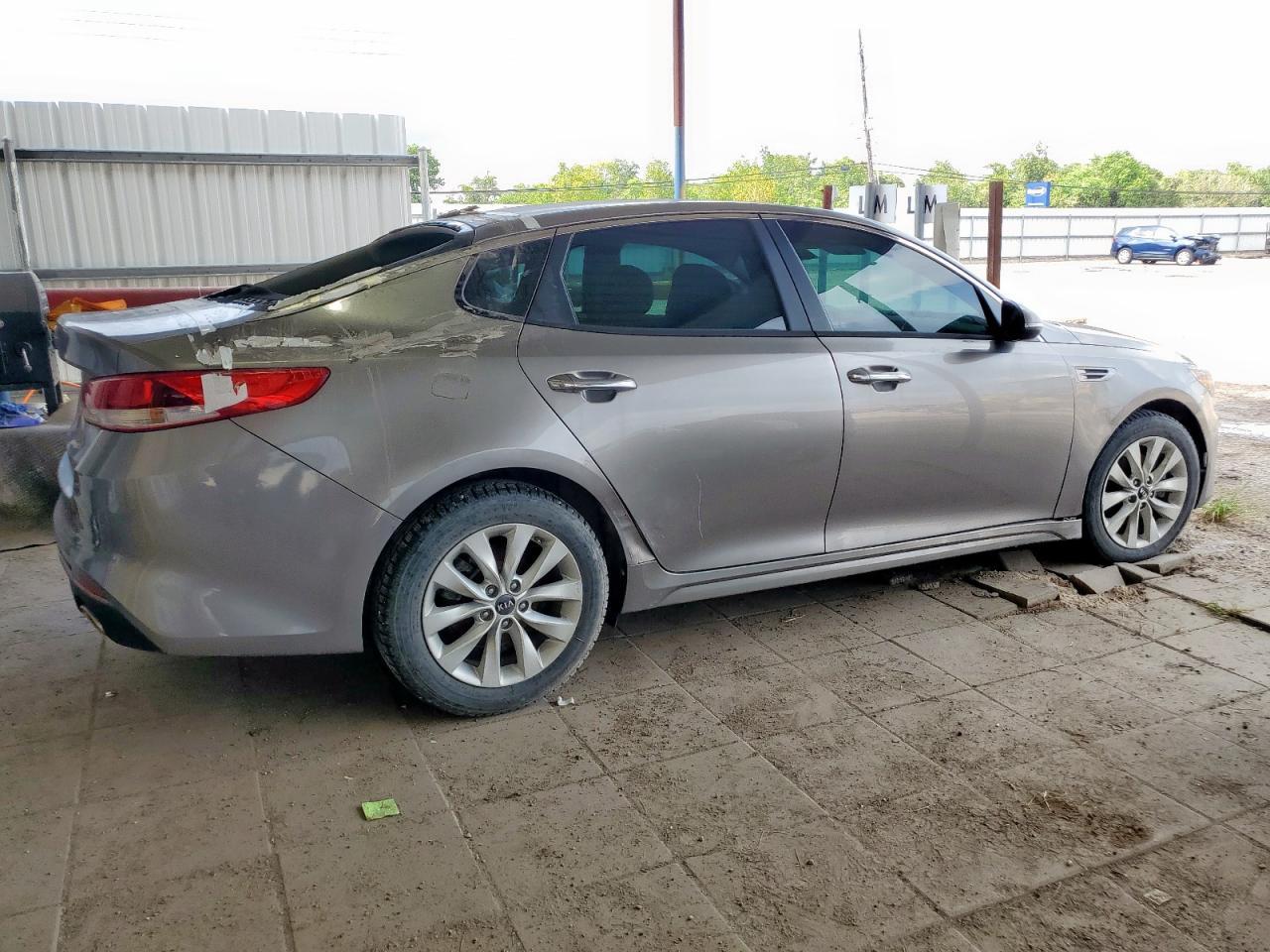 2017 Kia Optima Lx - Image 3
