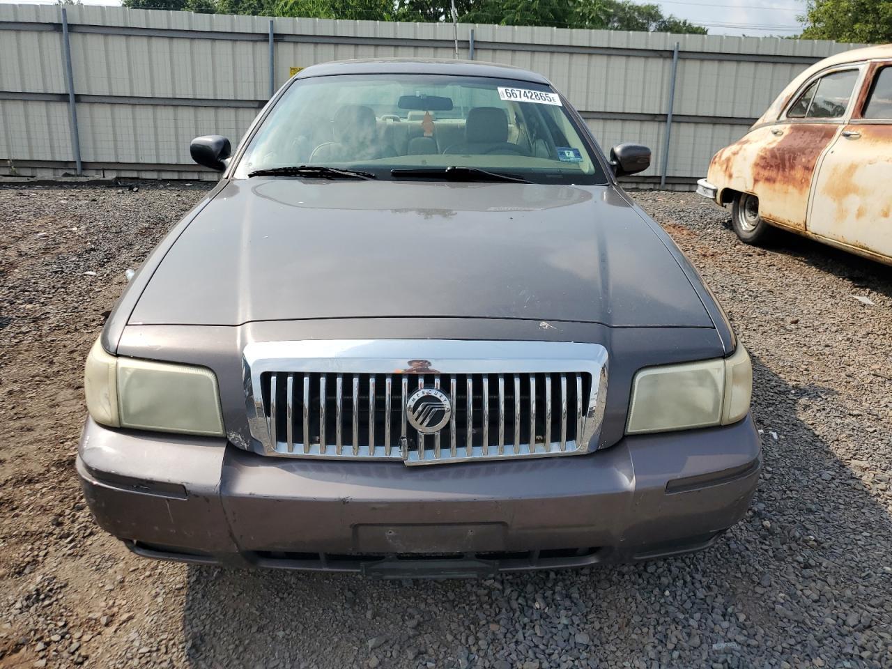 2007 Mercury Grand Marquis Gs - Фото 5