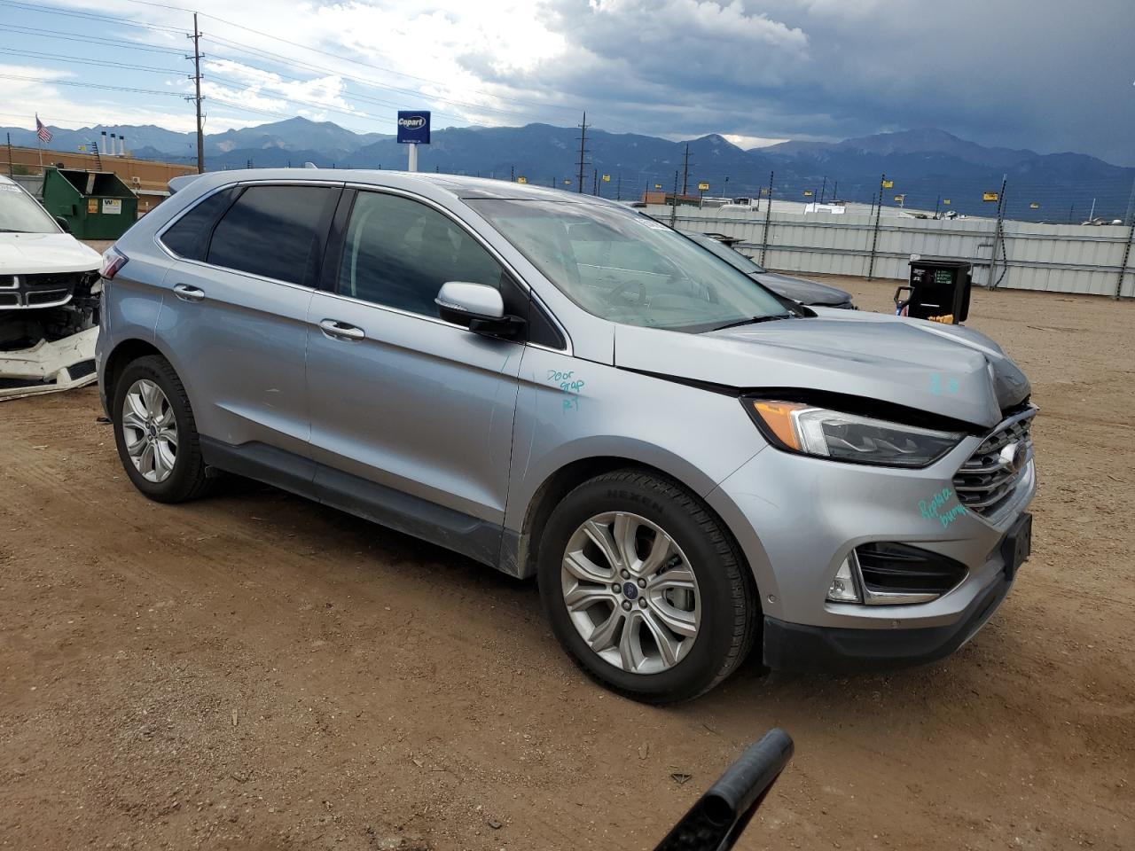2020 Ford Edge Titanium - Фото 4