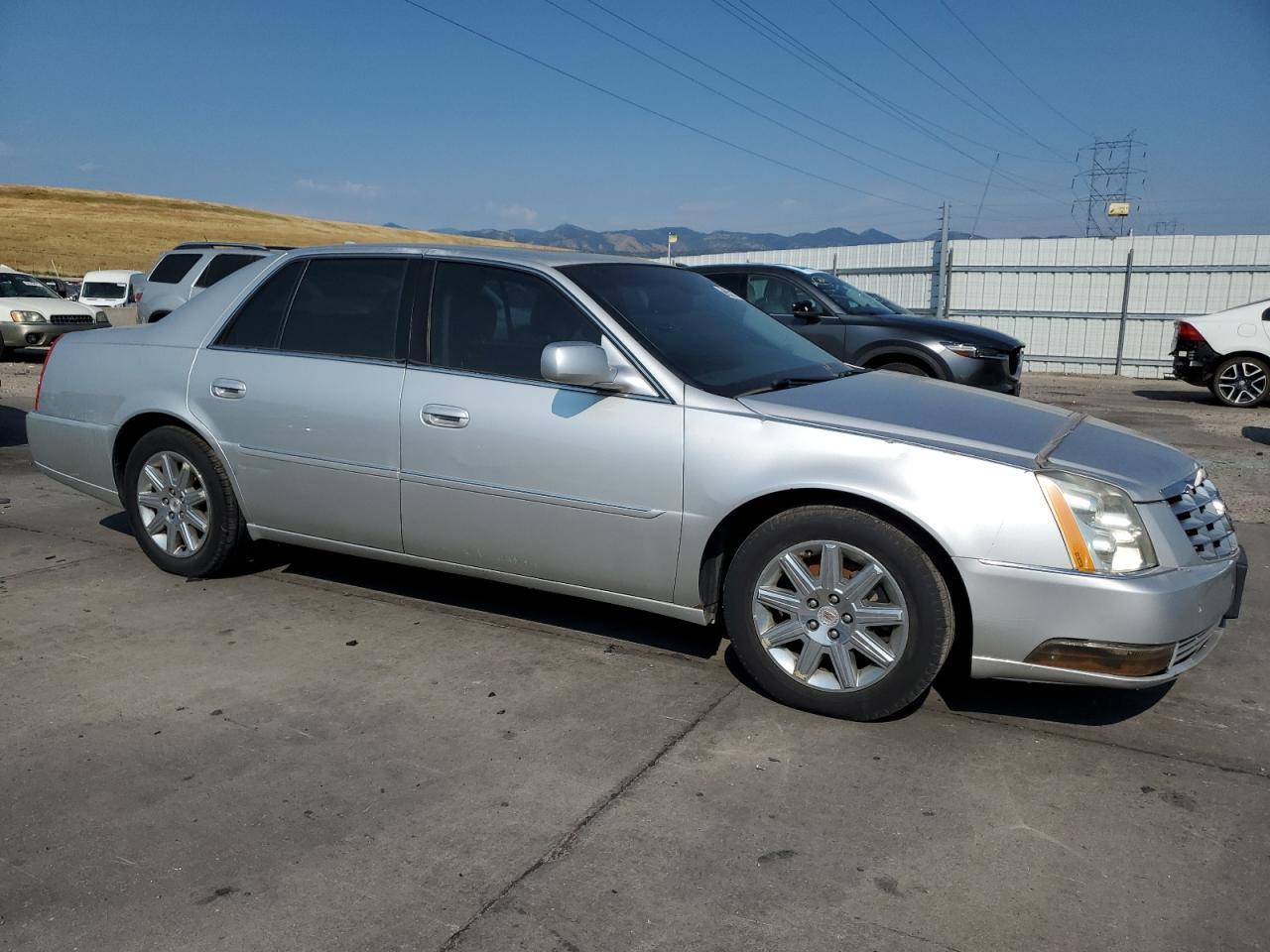 2008 Cadillac Dts - Image 4