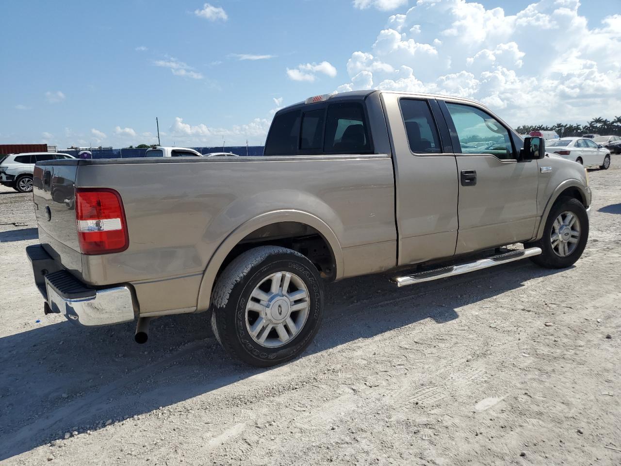 2004 Ford F150 - Image 3