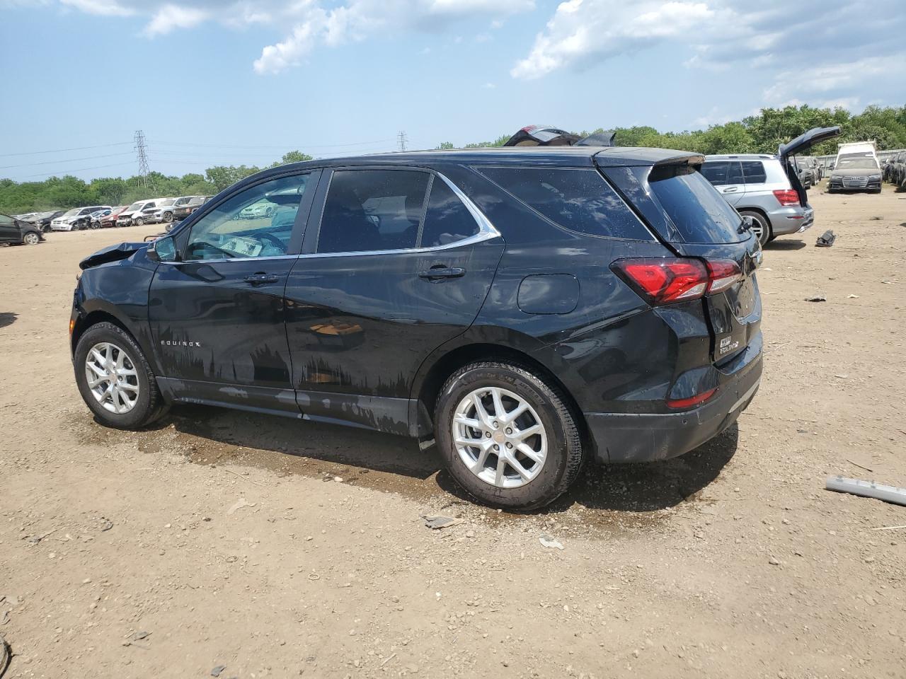 2022 Chevrolet Equinox Lt - Image 2