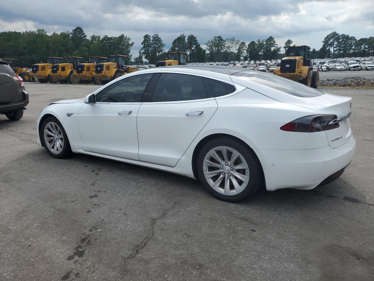 2016 Tesla Model S - Image 2