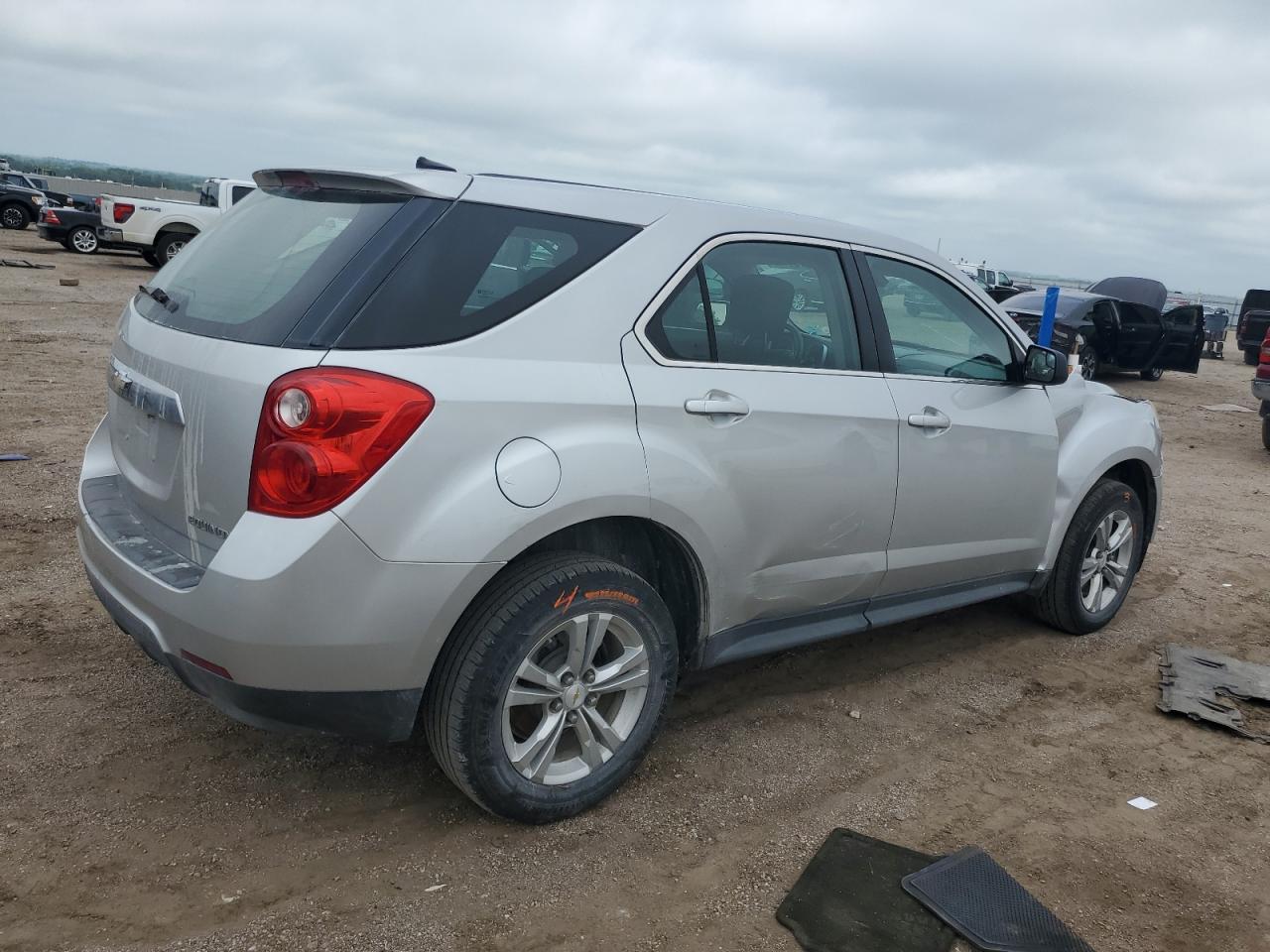 2013 Chevrolet Equinox Ls - Фото 3