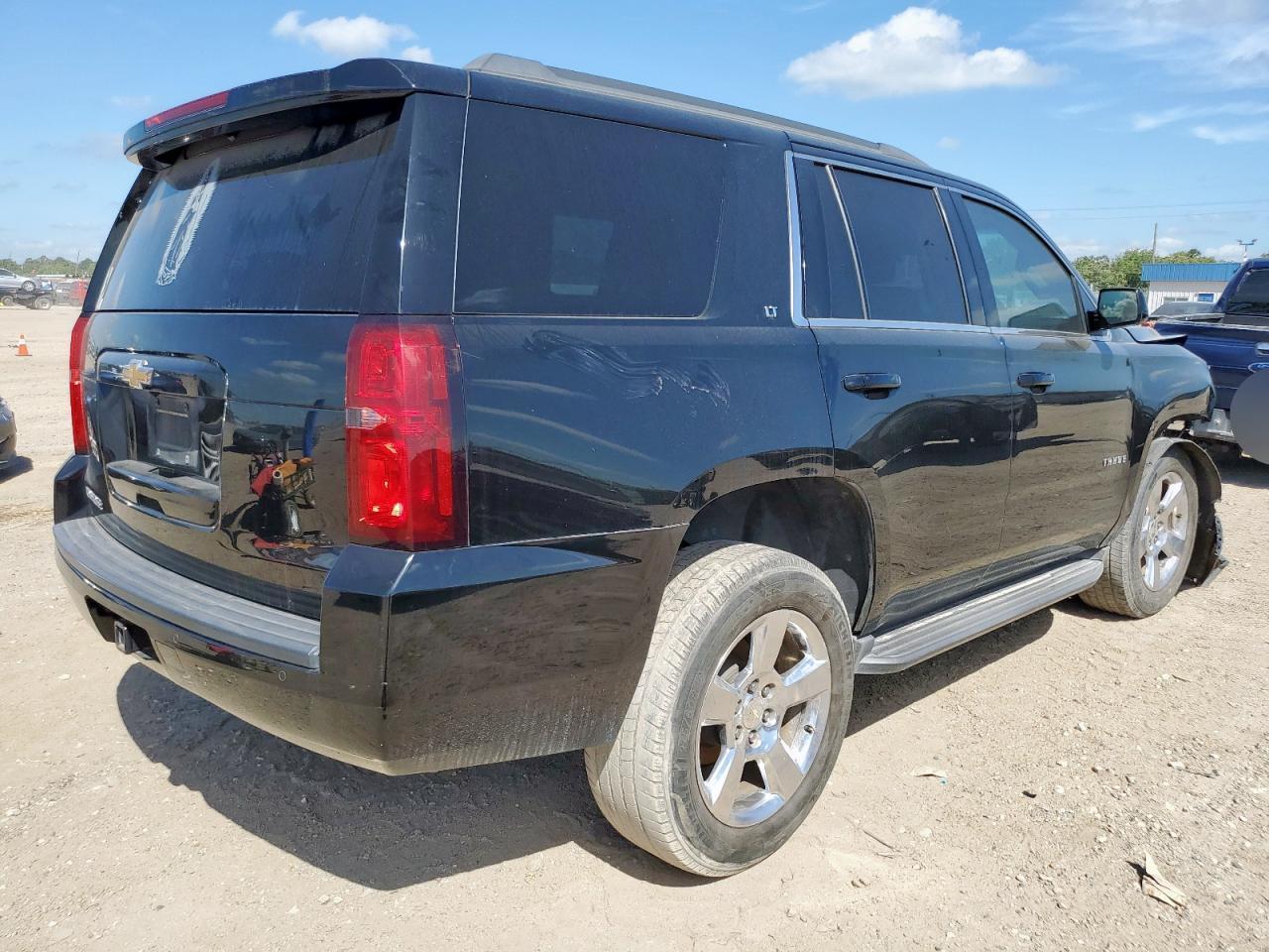 2016 Chev Tahoe C150 - Image 3