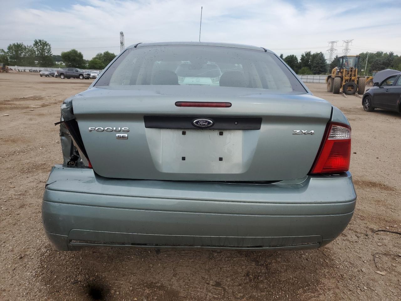 2005 Ford Focus Zx4 - Image 6