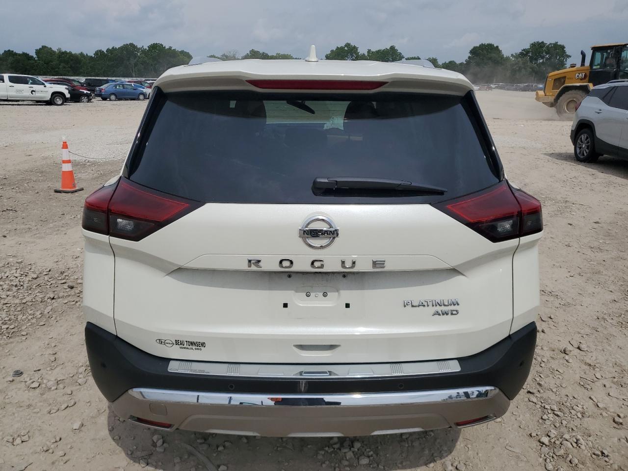 2021 Nissan Rogue Platinum - Фото 6
