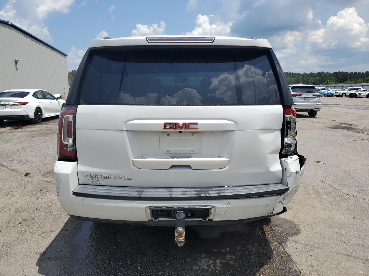 2019 GMC Yukon Xl C1500 Slt - Image 6