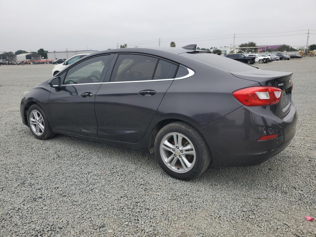 2016 Chevrolet Cruze Lt - Фото 2