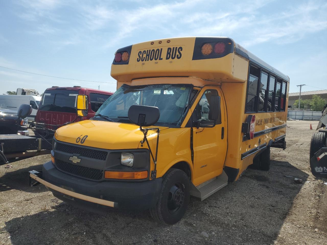 2014 Chevrolet Express G4500 - Фото 2