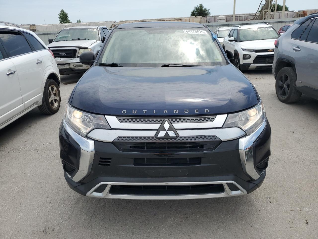 2019 Mitsubishi Outlander Se - Фото 5
