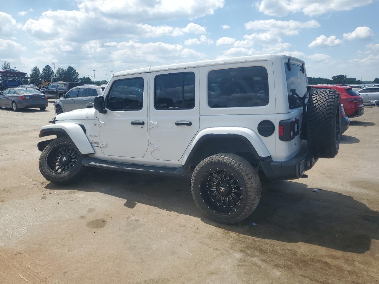 2018 Jeep Wrangler Unlimited Sahara - Фото 2
