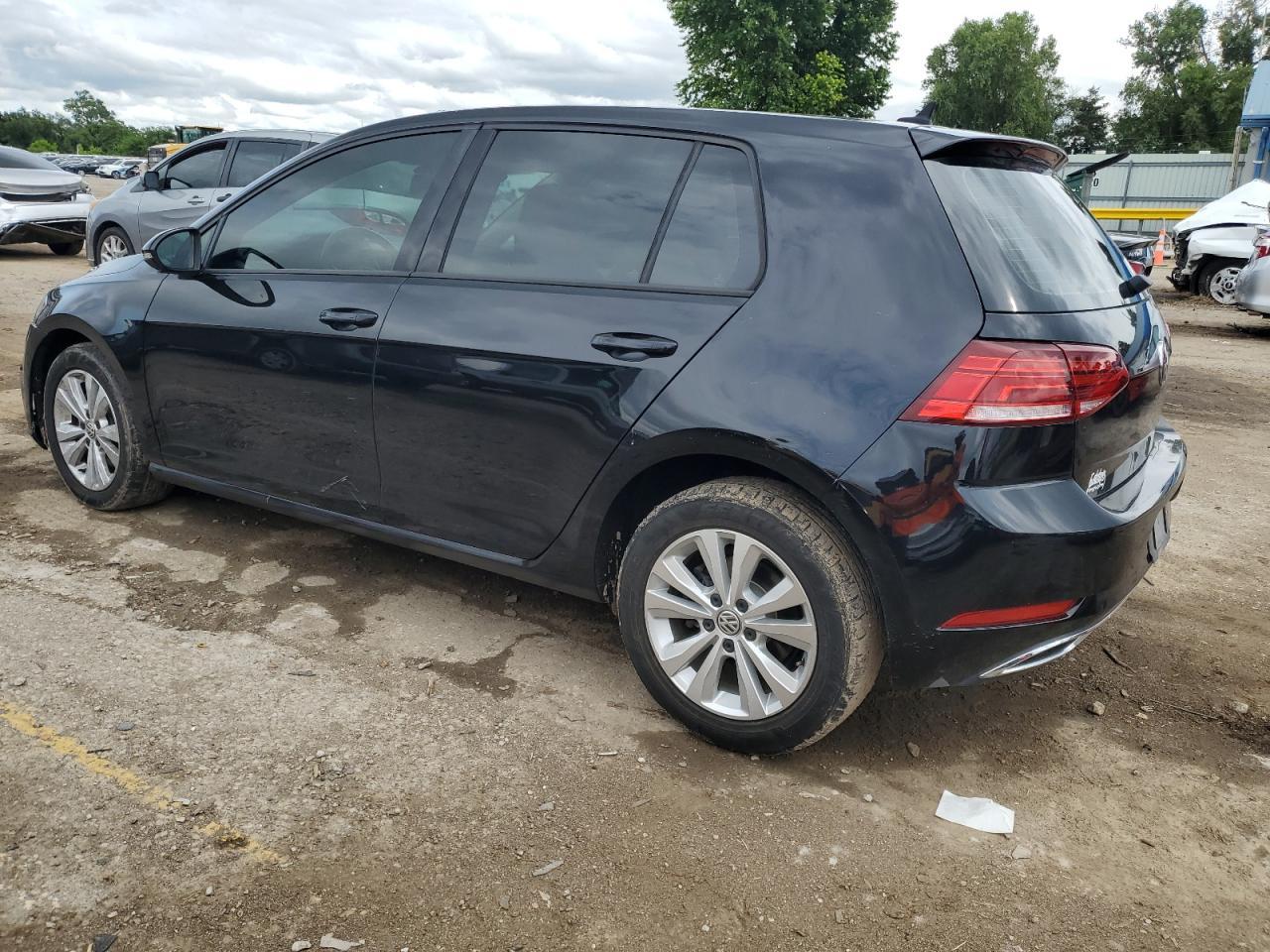 2018 Volkswagen Golf S - Image 2