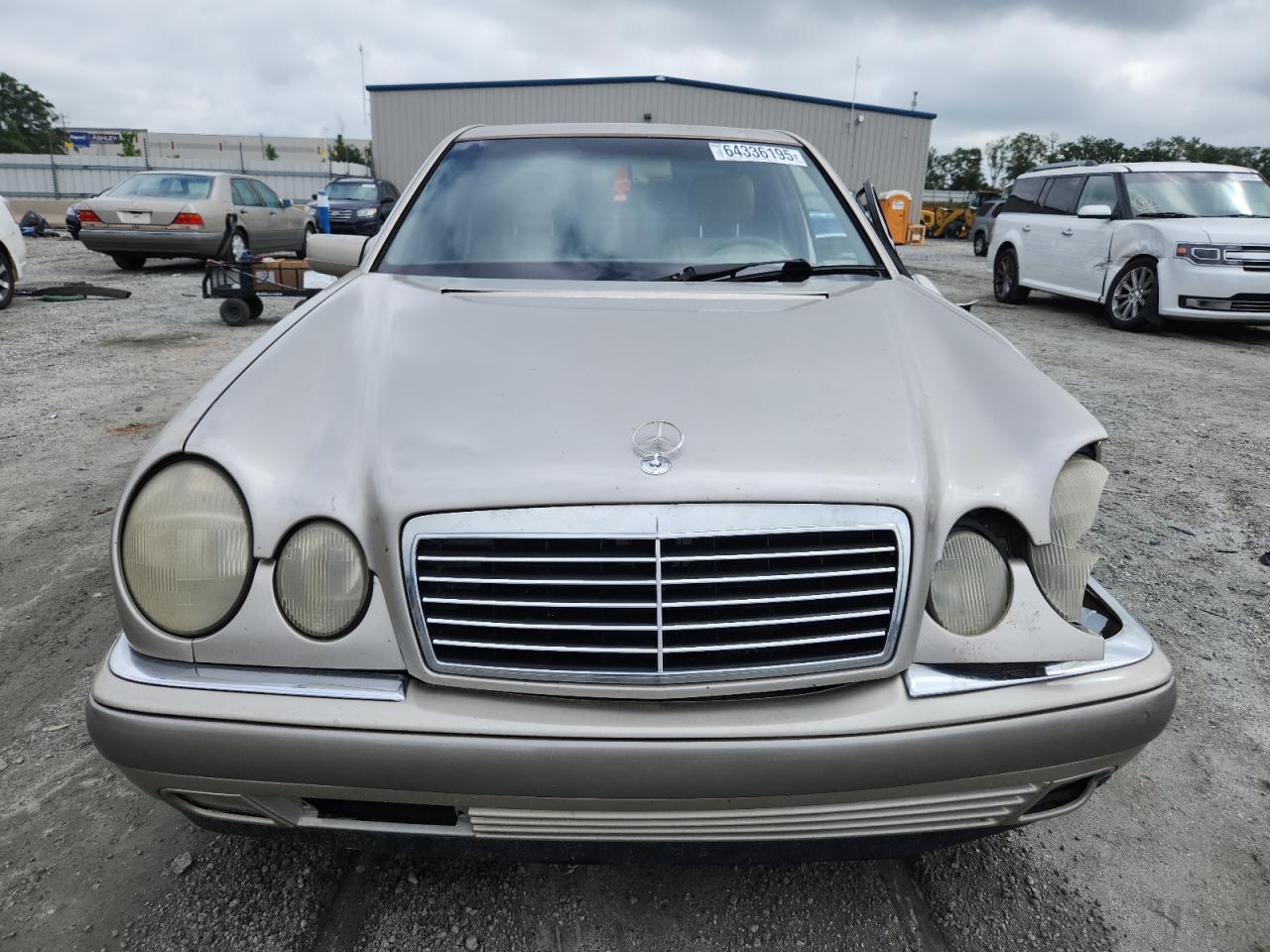 1997 Mercedes-Benz E 320 - Image 5