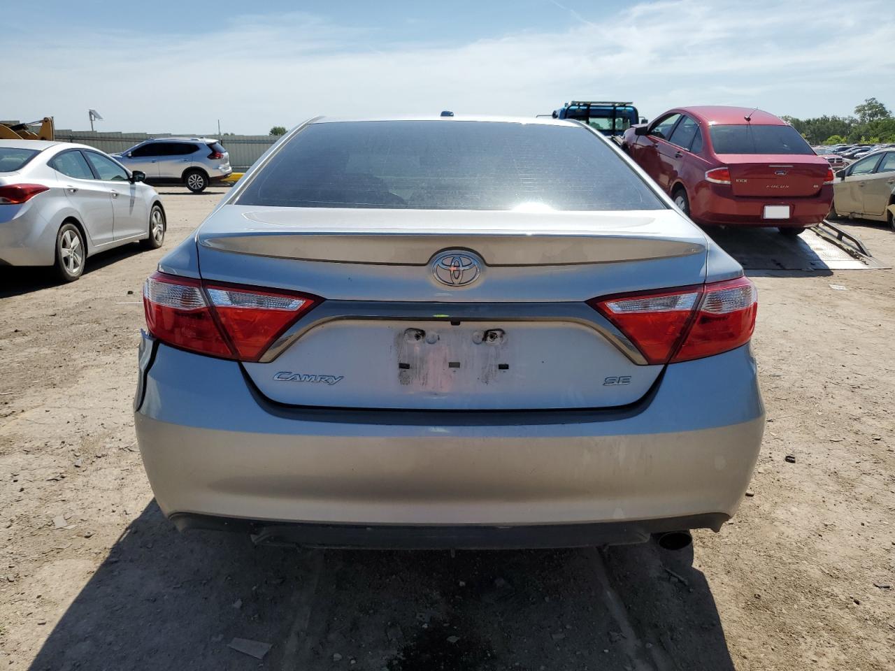 2017 Toyota Camry Le - Фото 6