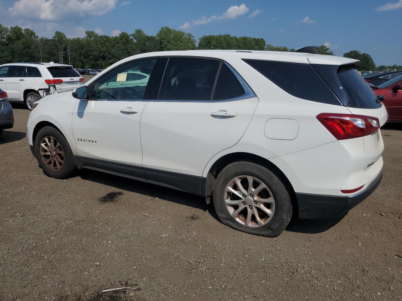 2018 Chevrolet Equinox Lt - Image 2