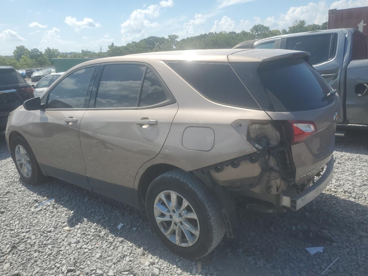 2019 Chevrolet Equinox Ls - Фото 2