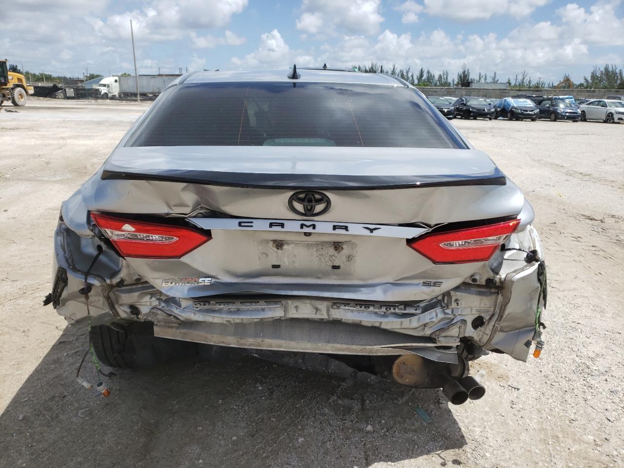 2020 Toyota Camry Se - Image 6