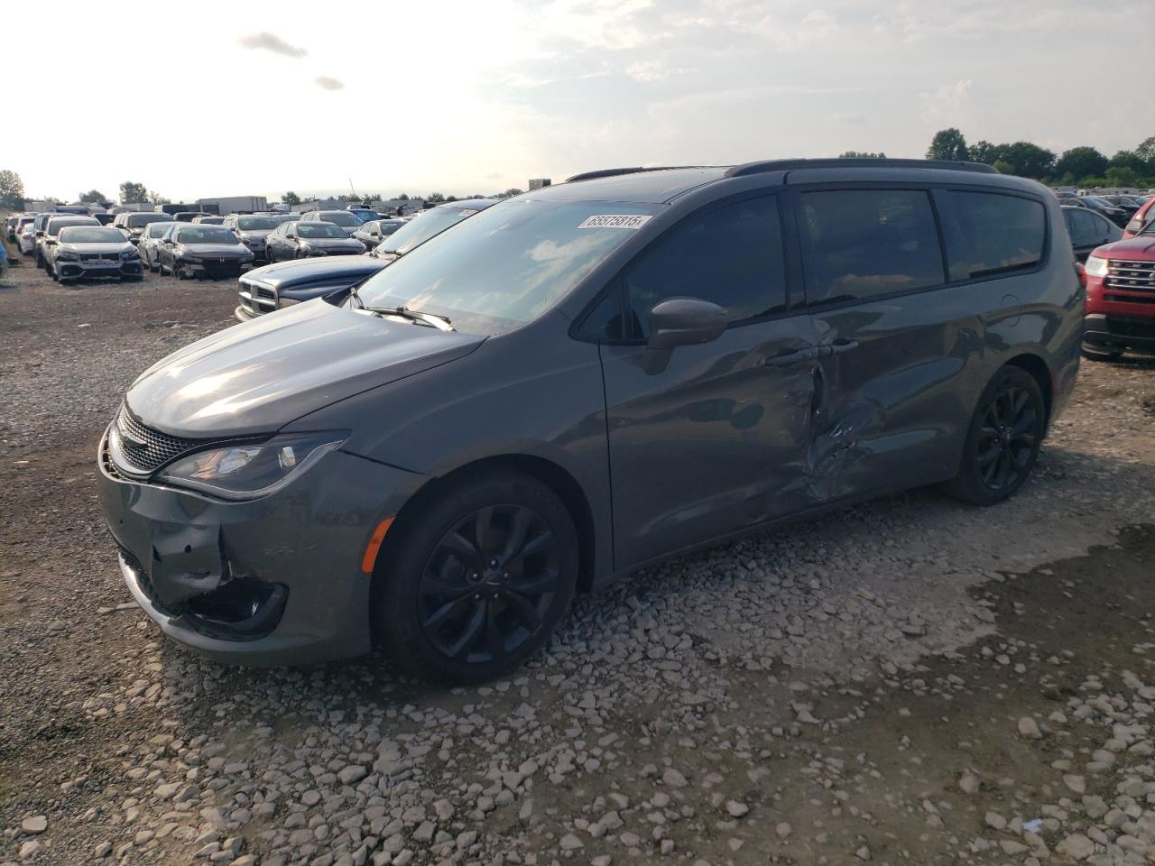 2020 Chrysler Pacifica Touring L Plus