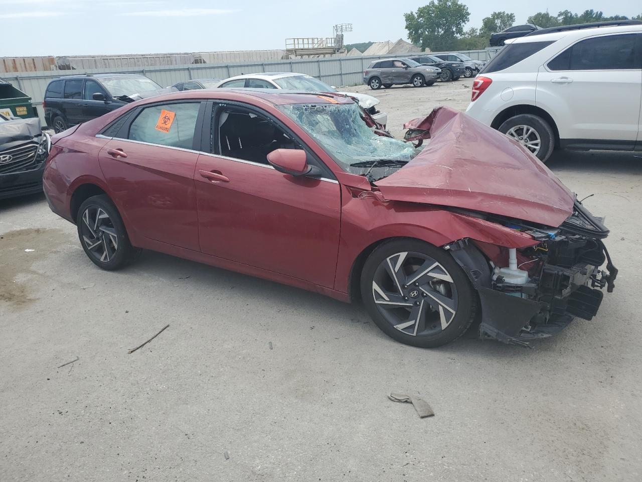 2024 Hyundai Elantra Limited - Image 4