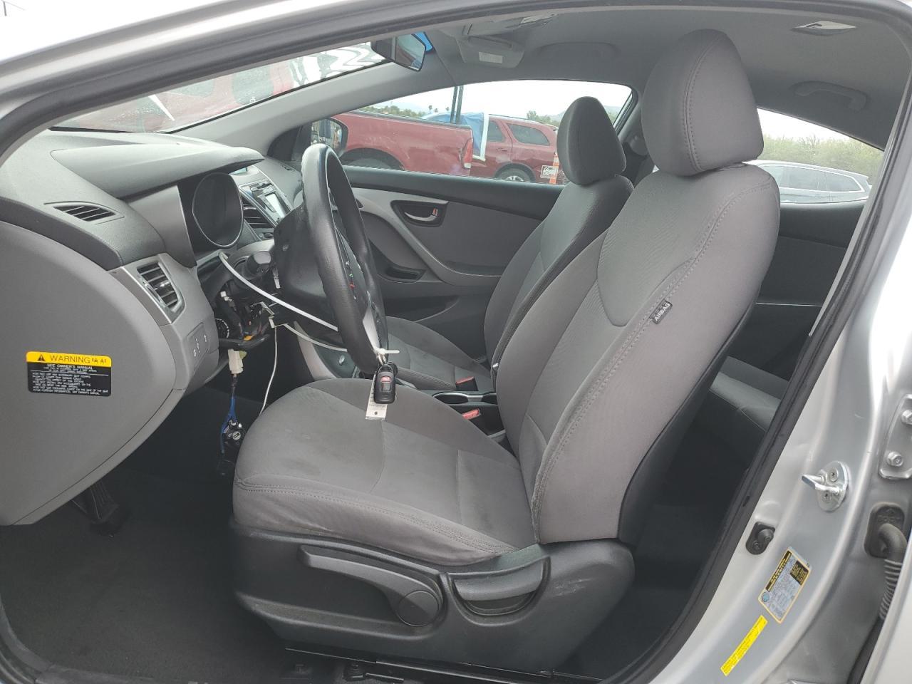 2014 Hyundai Elantra Se - Image 7