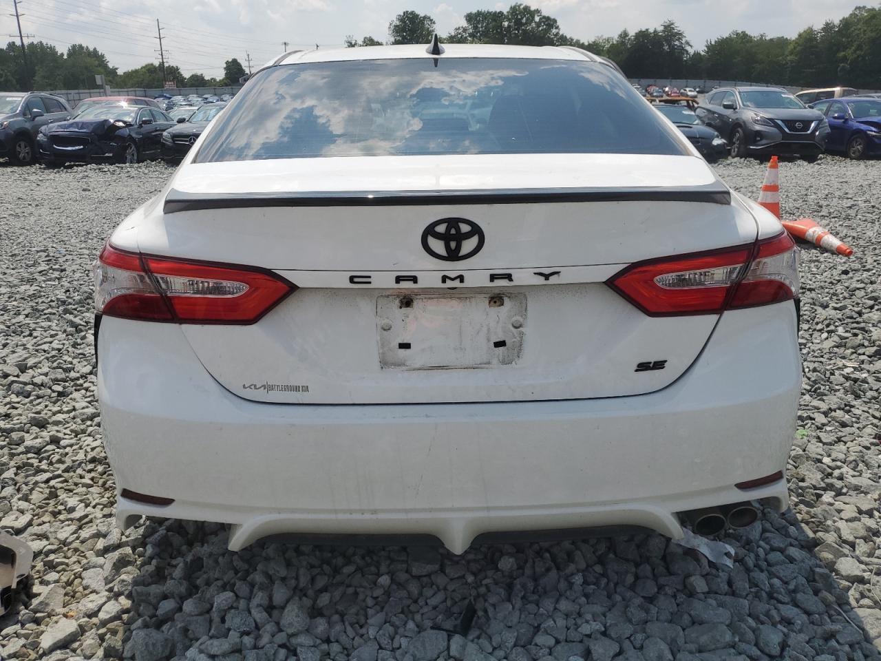 2020 Toyota Camry Se - Image 6
