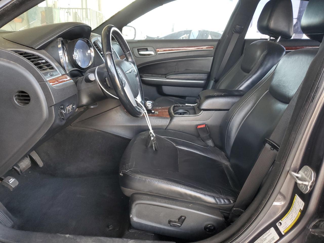 2014 Chrysler 300 - Фото 7