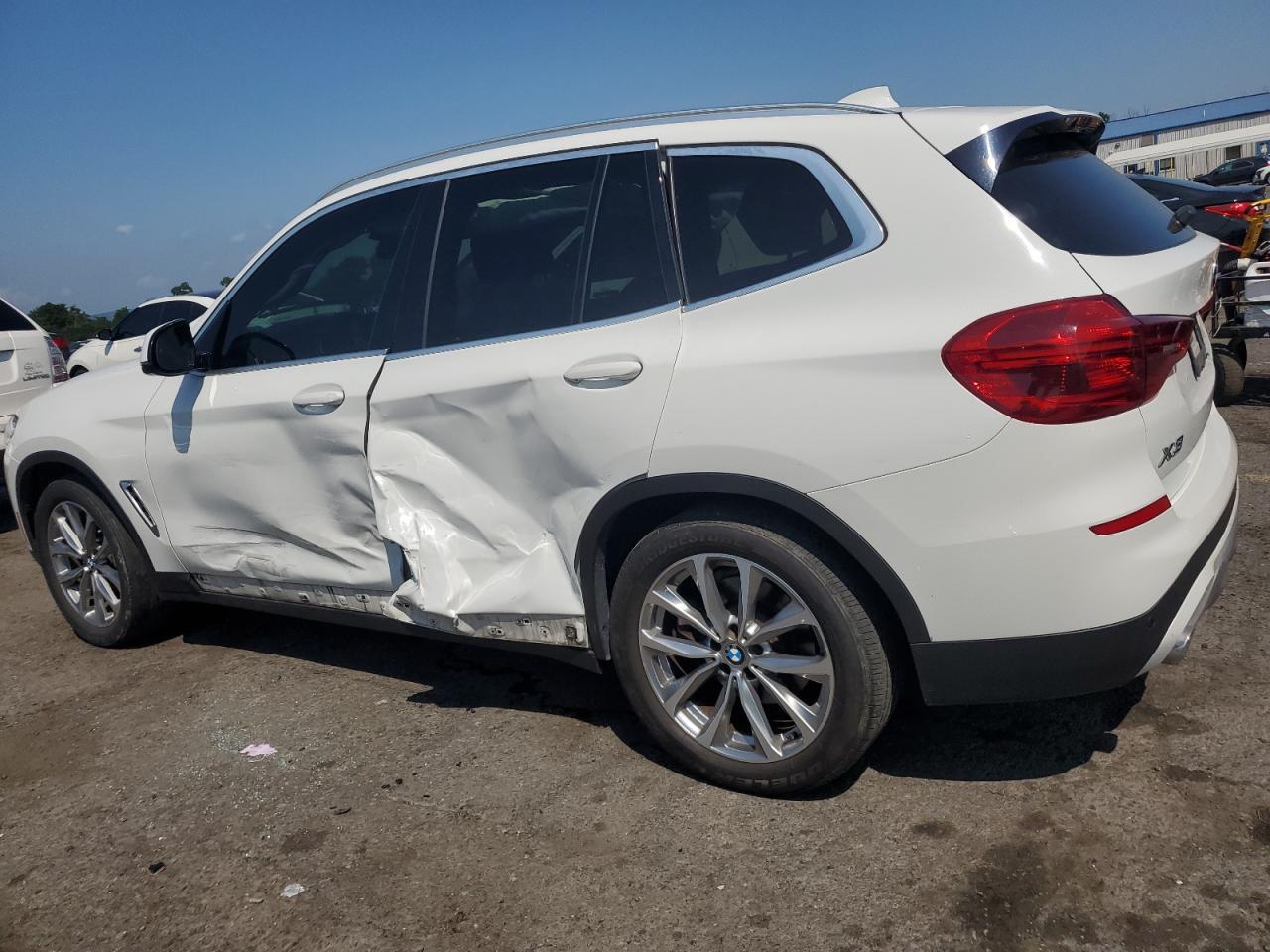 2019 BMW X3 xDrive30I - Фото 2